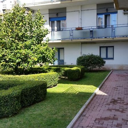 Tora House Hotel Катания Екстериор снимка