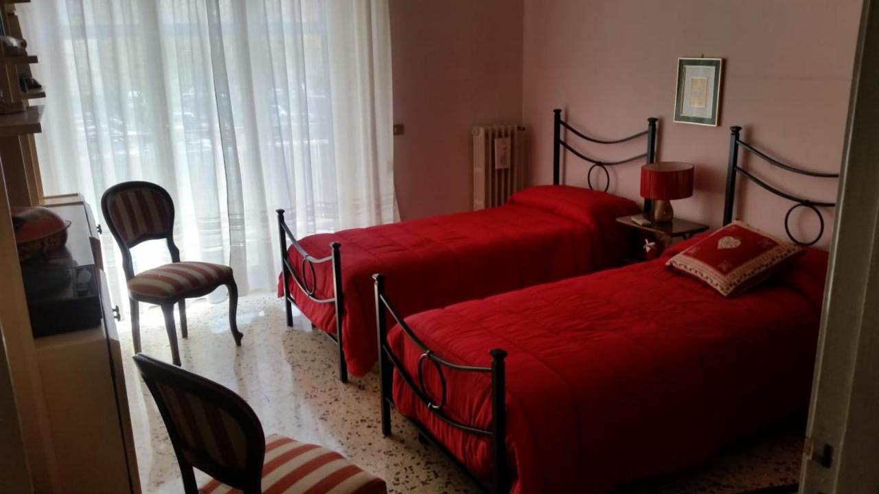 Tora House Hotel Катания Екстериор снимка
