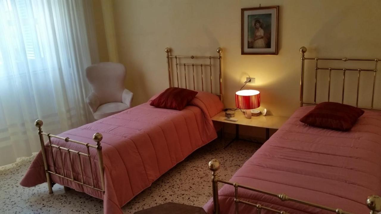 Tora House Hotel Катания Екстериор снимка
